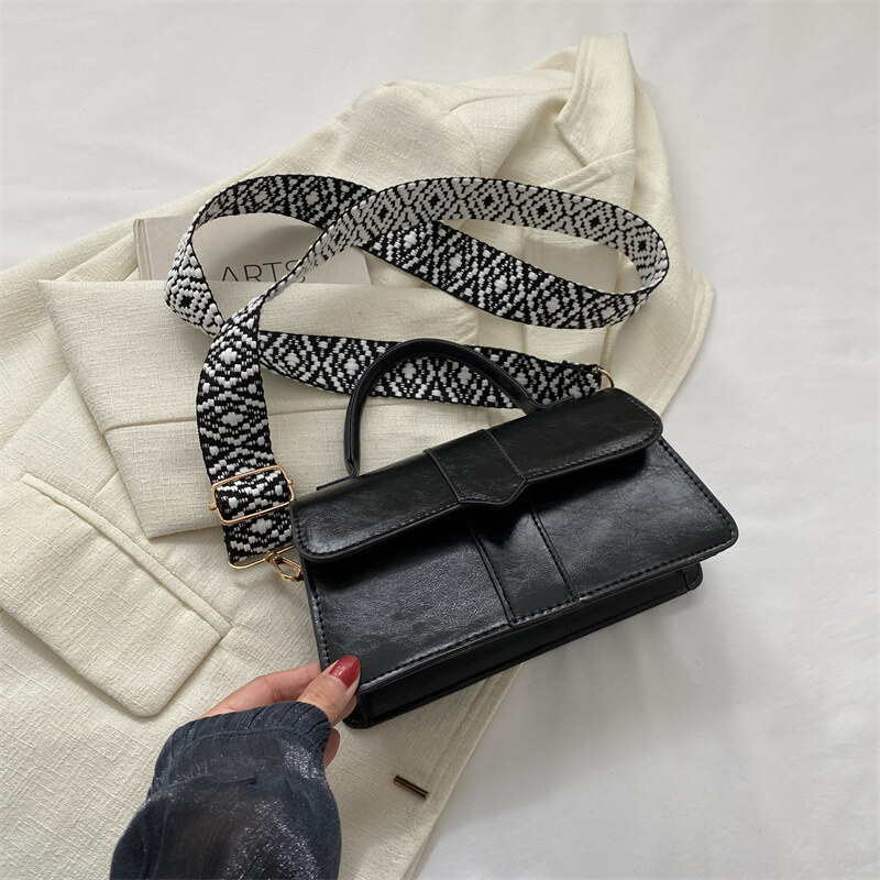 Novas malas de mão pequenas para senhora para a época de 2024