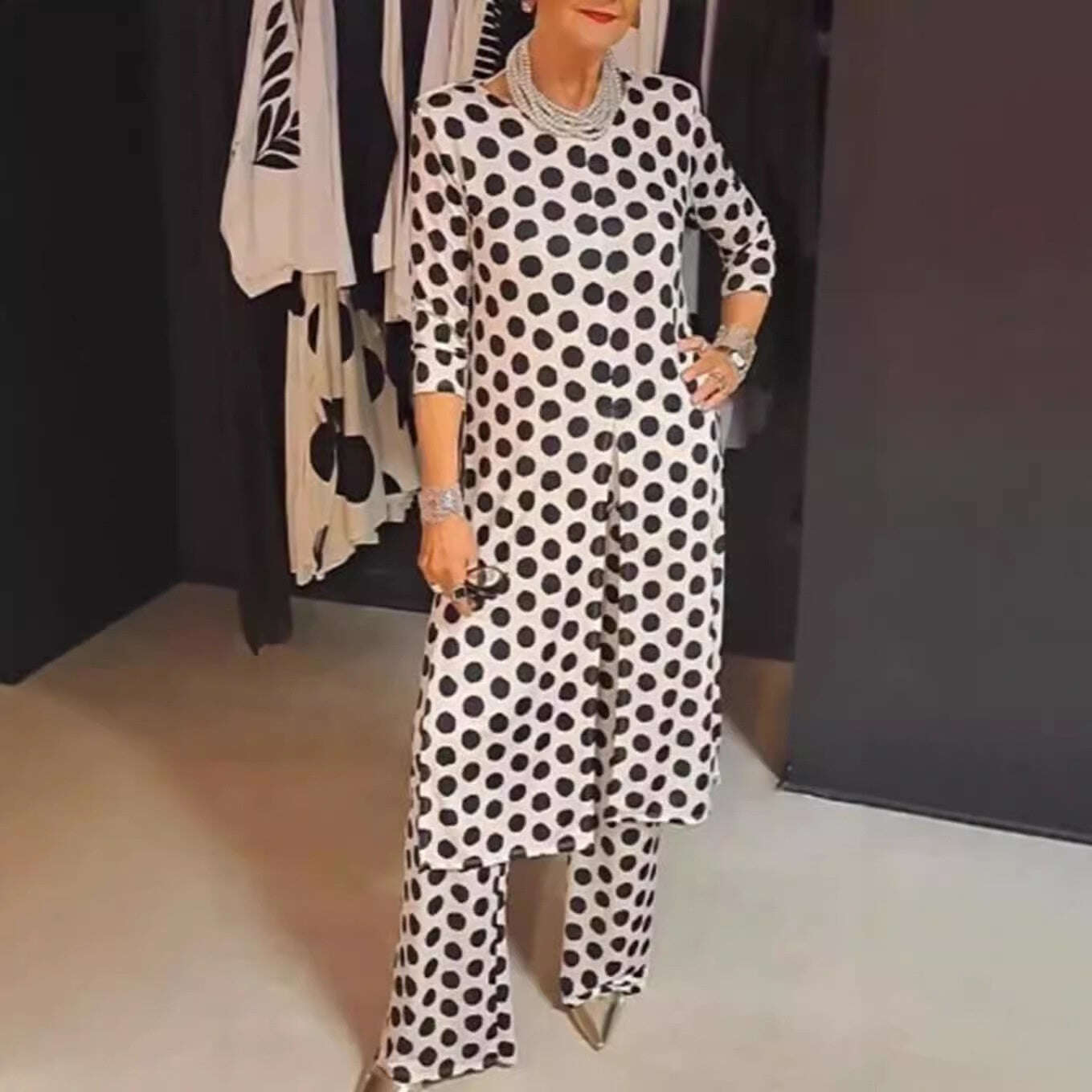 💝Комплект от горнище и панталон на точки от 2 части