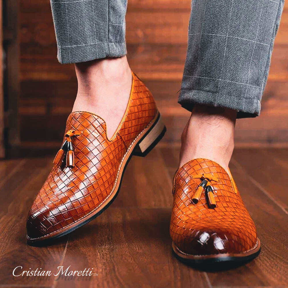 Sapatos DallasTM Leather Slip-On