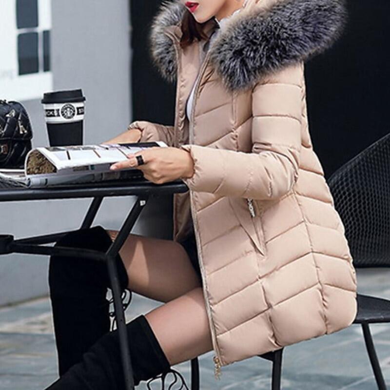 Nova jaqueta feminina de comprimento médio slim fit com gola de pele grande