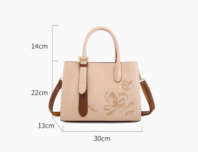 Új kézitáska: hímzett stílusú, mindennapi utazáshoz alkalmas.