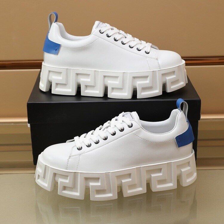 2024 novos tênis Medusa com sola grossa