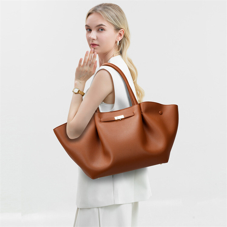 2025 new handbags. Large capacity, stylish and simple.
