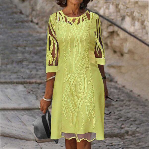 Šaty s kulatým výstřihem s krajkou