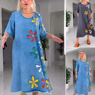 Дамска рокля с флорален десен