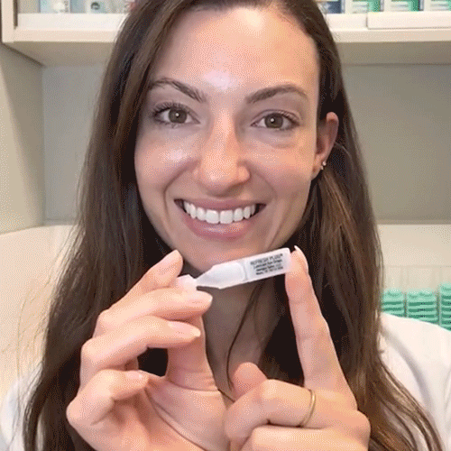 Colírio Ourlyard™ para correção de presbiopia