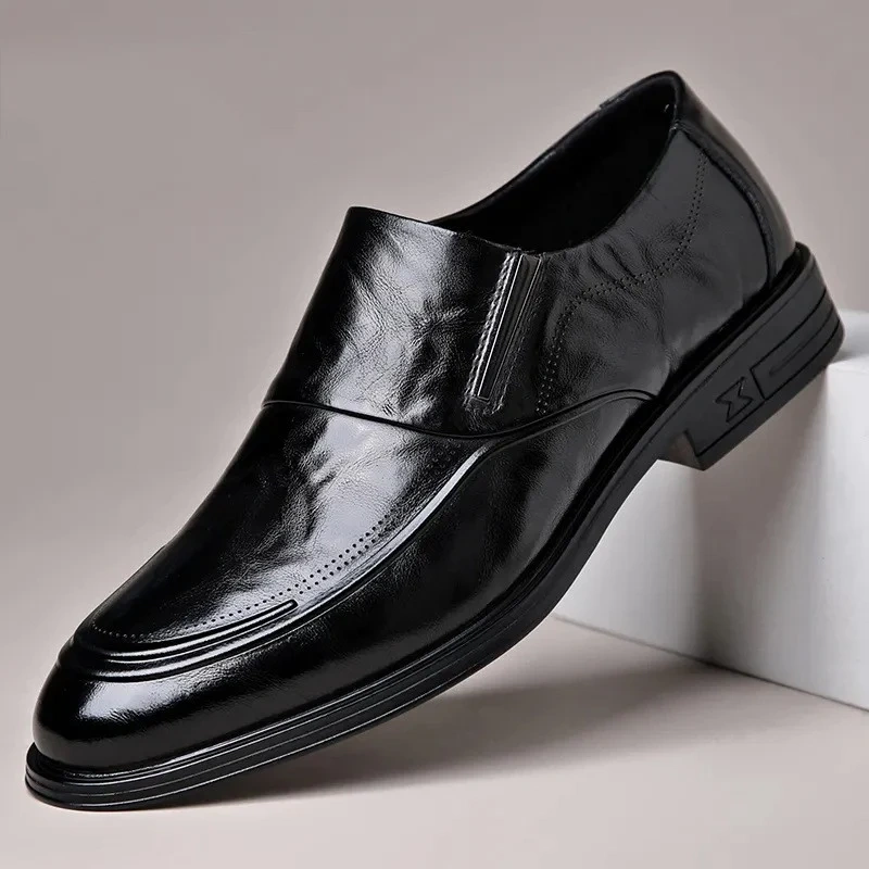 Sapatos masculinos italianos casuais de couro genuíno