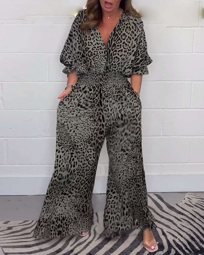 Macacão elegante com estampa de leopardo e amarração