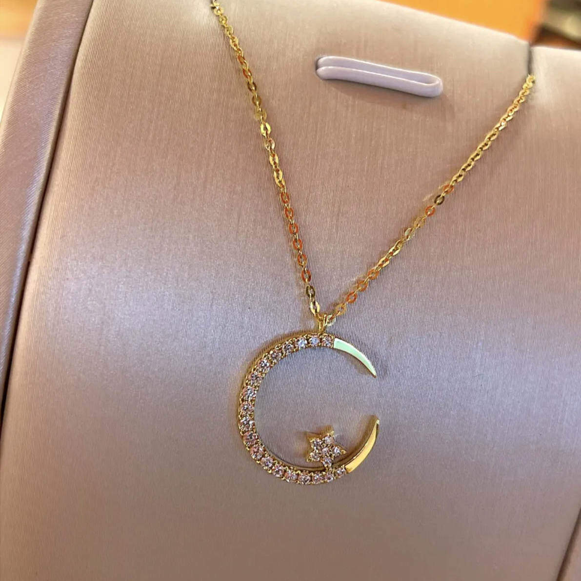 🔥PROMOÇÃO DE FERIADO COM 47% DE DESCONTO💕NOITE BRILHANTE: COLAR ESTRELA DA LUA🌙✨