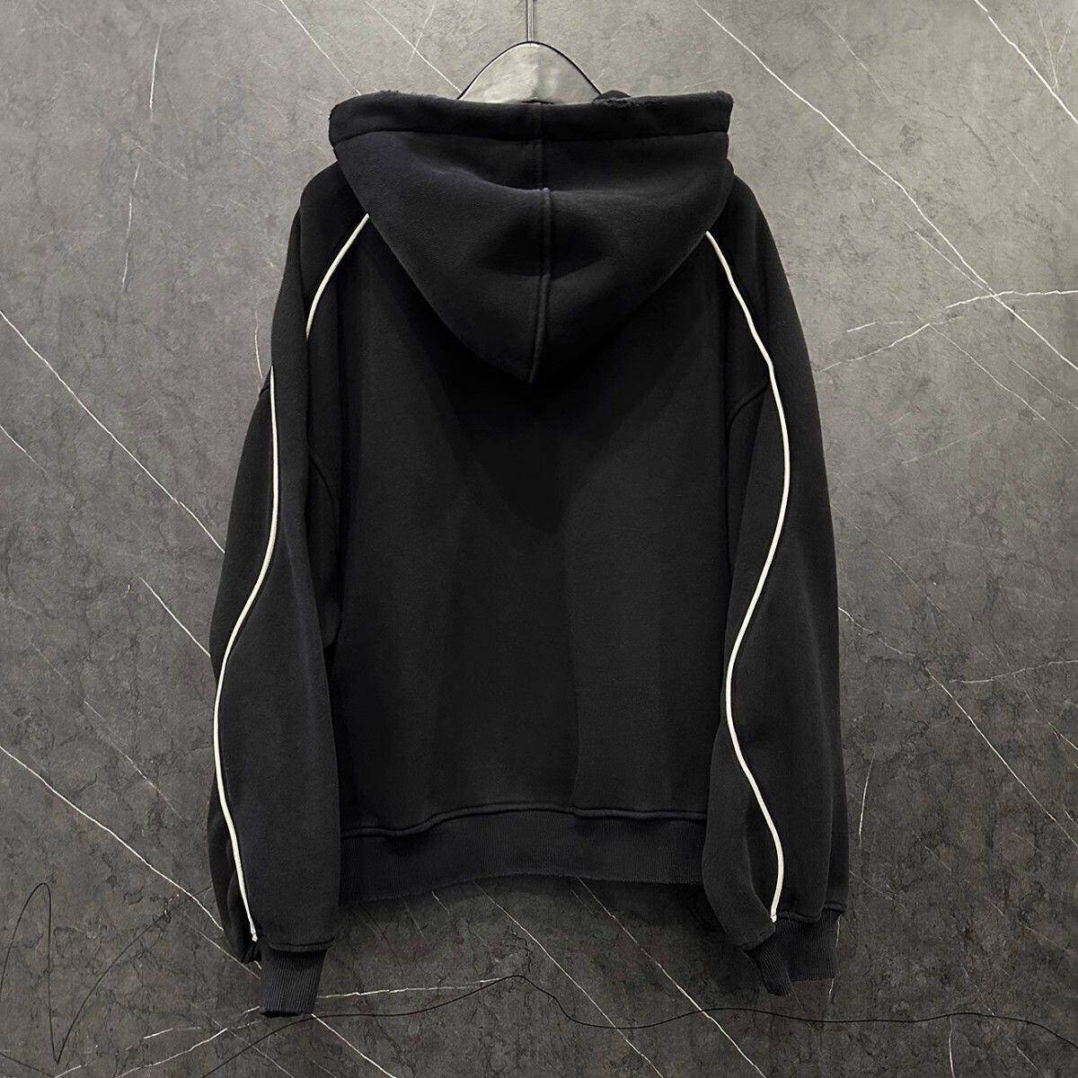 Moletom com capuz de desenho animado