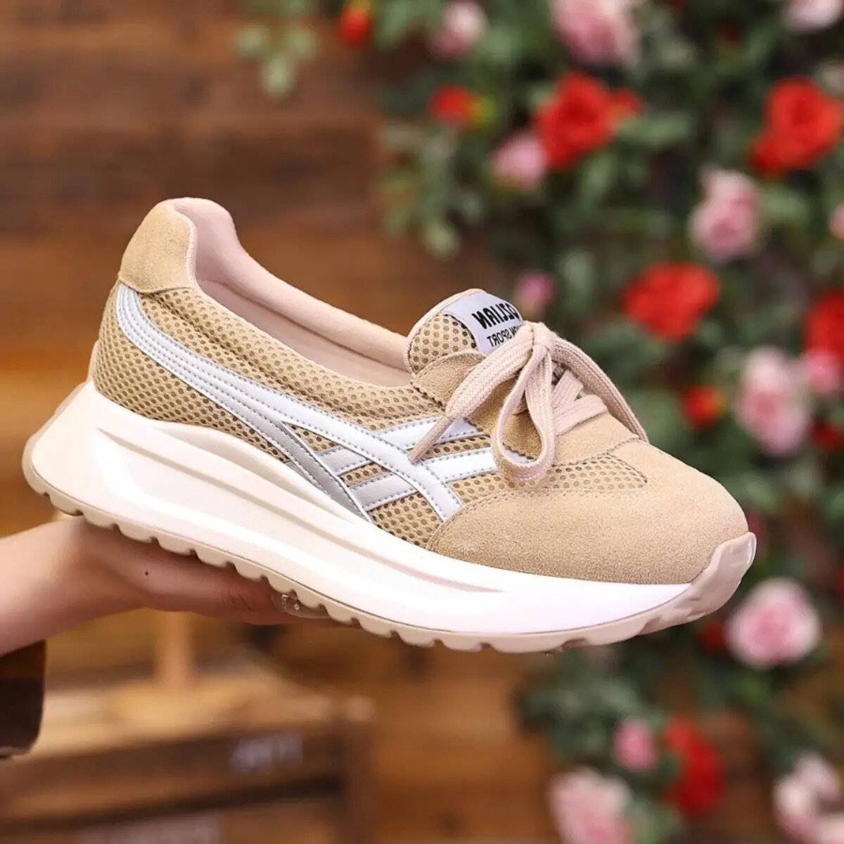 🍂 【Wszechstronne jesienne buty damskie】 Nowe modne buty zwiększające wysokość na co dzień.