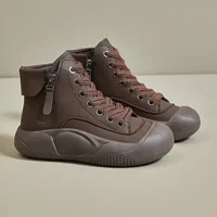 Sapatos casuais com sola alta e grossa