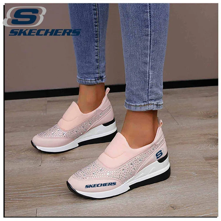 SKECHERS® LEGJOBB MINDENNAPI ORTOPÉDIAI MASSZÁZS CIPŐK 2025-BEN