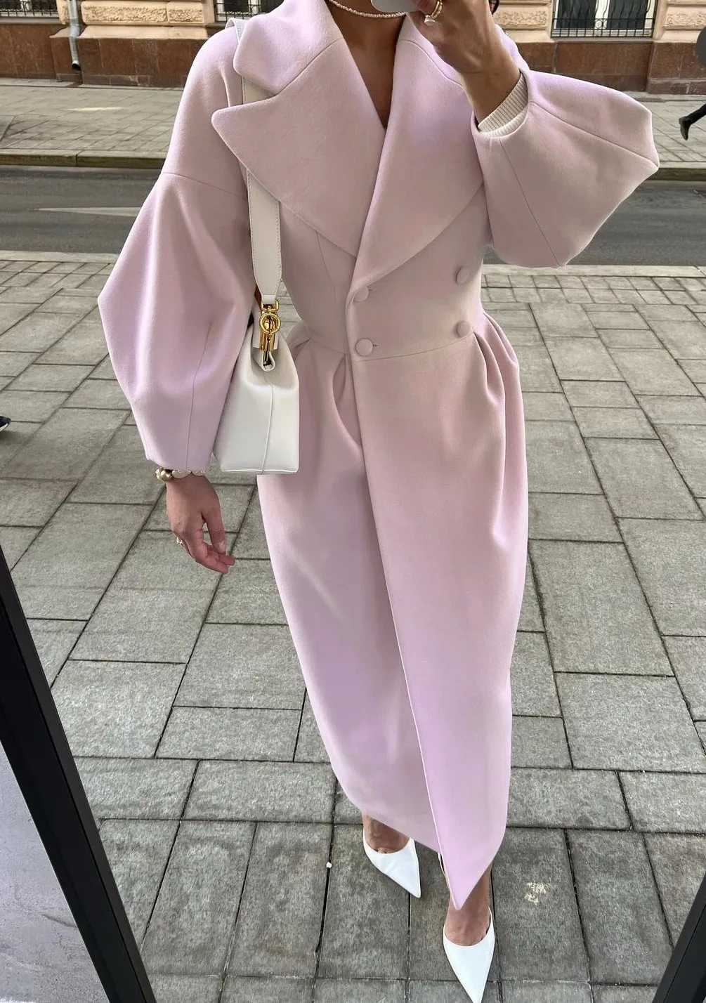 💕NOVO VESTIDO DE MALHA EUROPEU E AMERICANO OUTONO E INVERNO COM MANGA RETRO E ETIQUETA GRANDE.