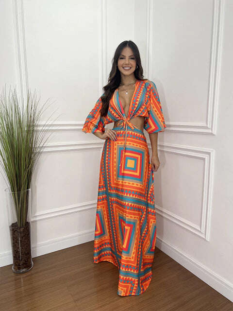 Vestido maxi estampado exclusivo com cordão e cintura e mangas de quimono