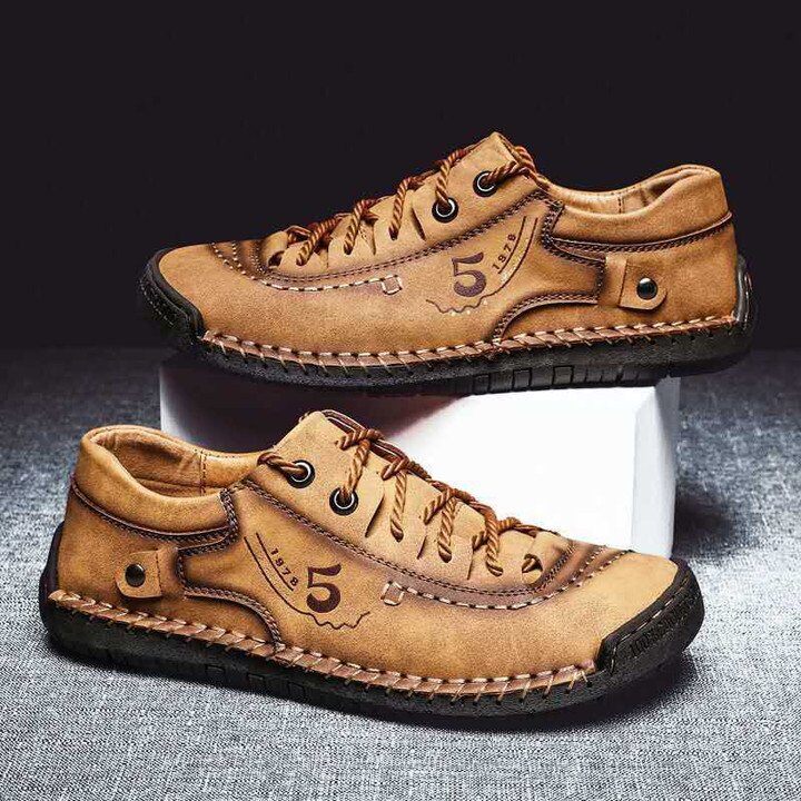 SAPATOS DE COURO ANTIGO FEITOS À MÃO COM SOLA DE SUPORTE