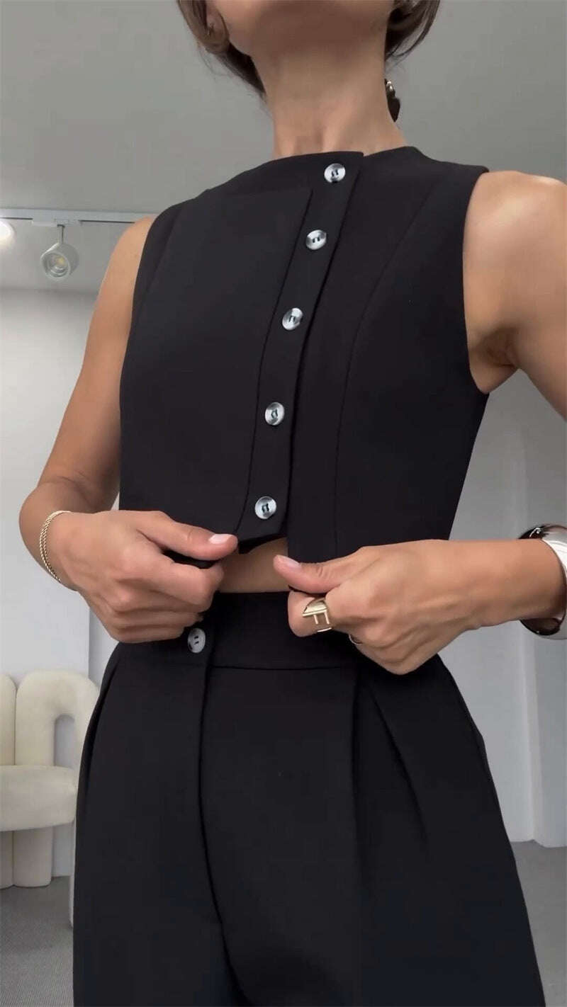 Conjunto de duas peças com top e calça com zíper